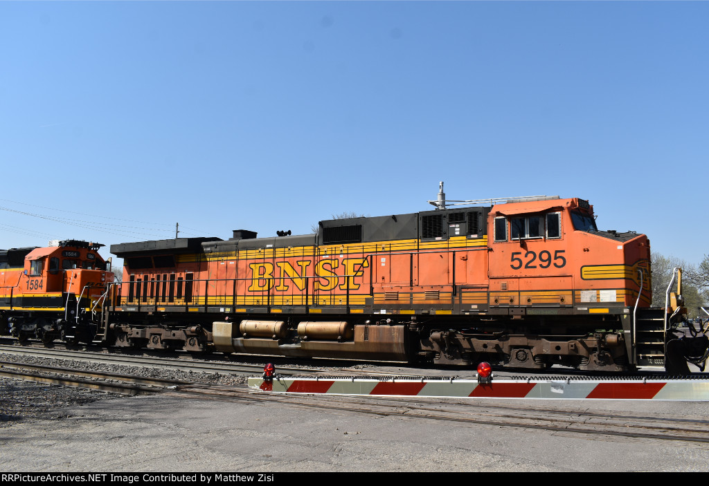 BNSF 5295